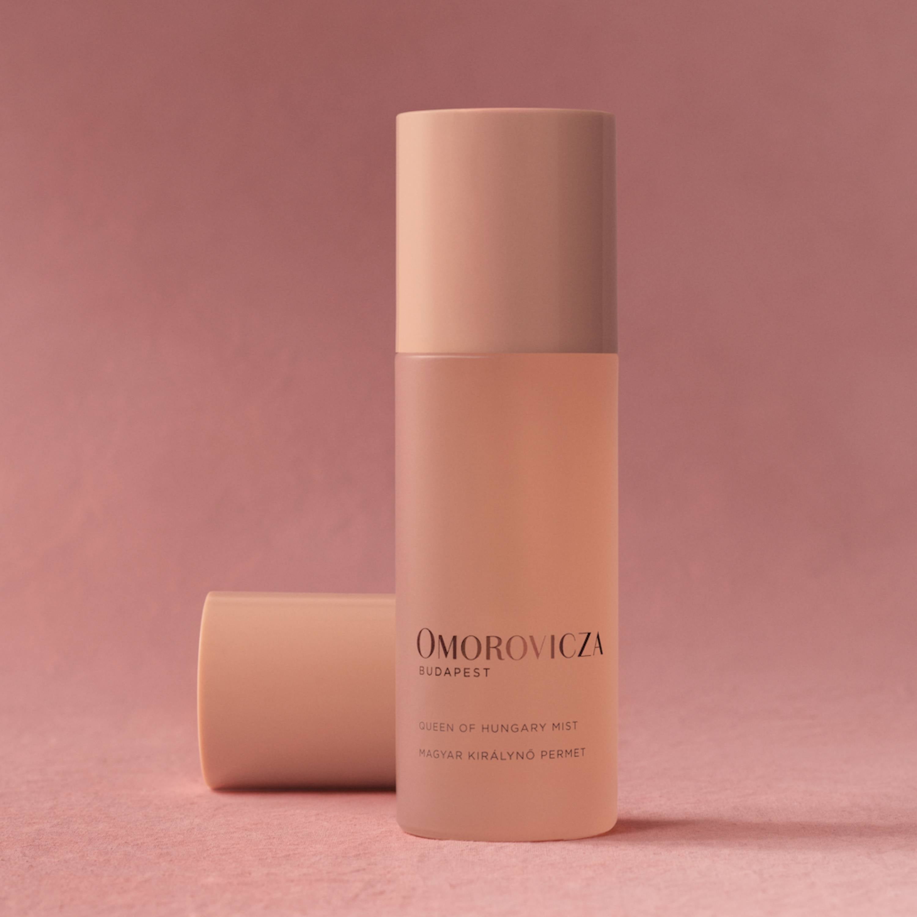 How To Refresh Skin With Queen of Hungary Mist – Omorovicza