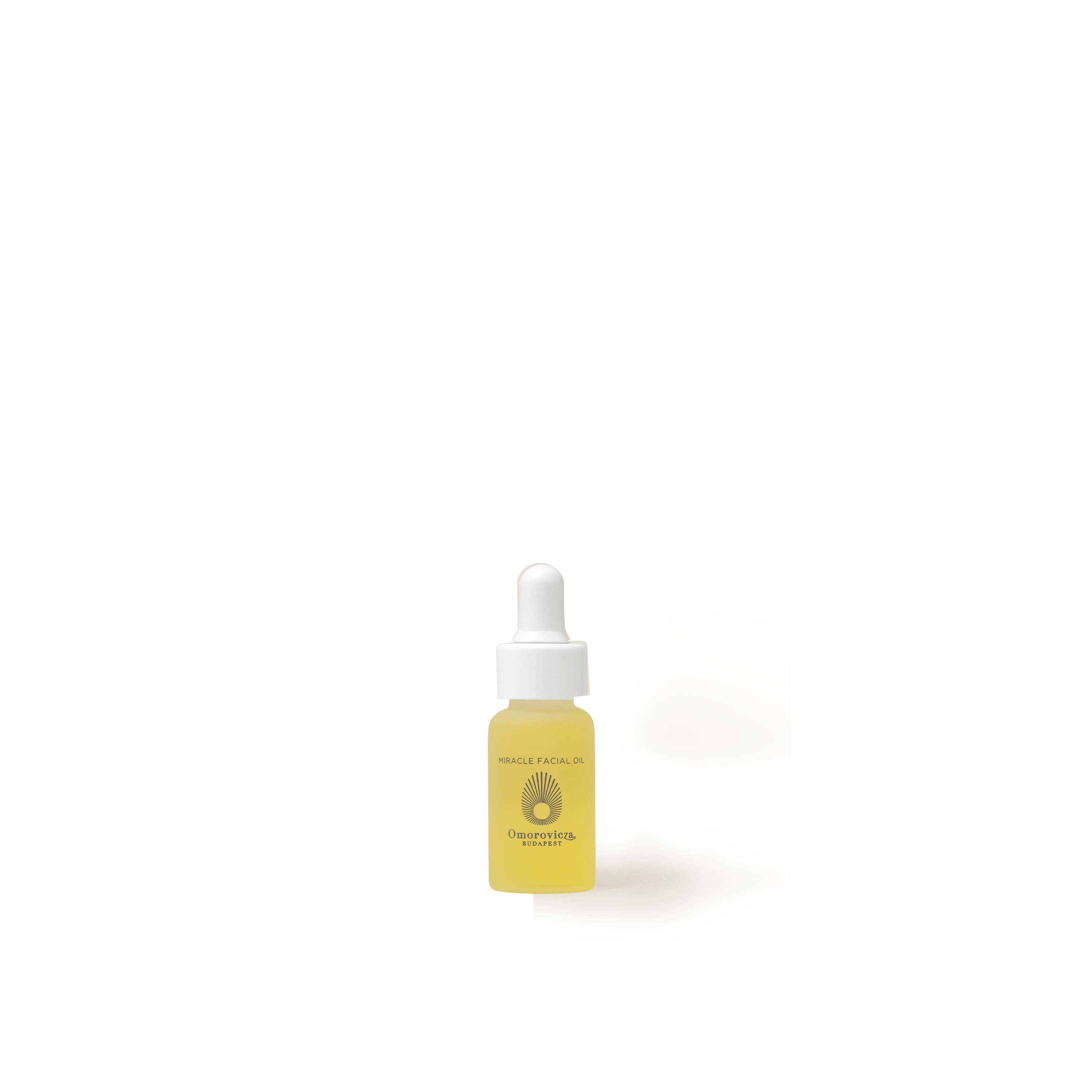 Miracle-Facial-Oil-Travel.png?