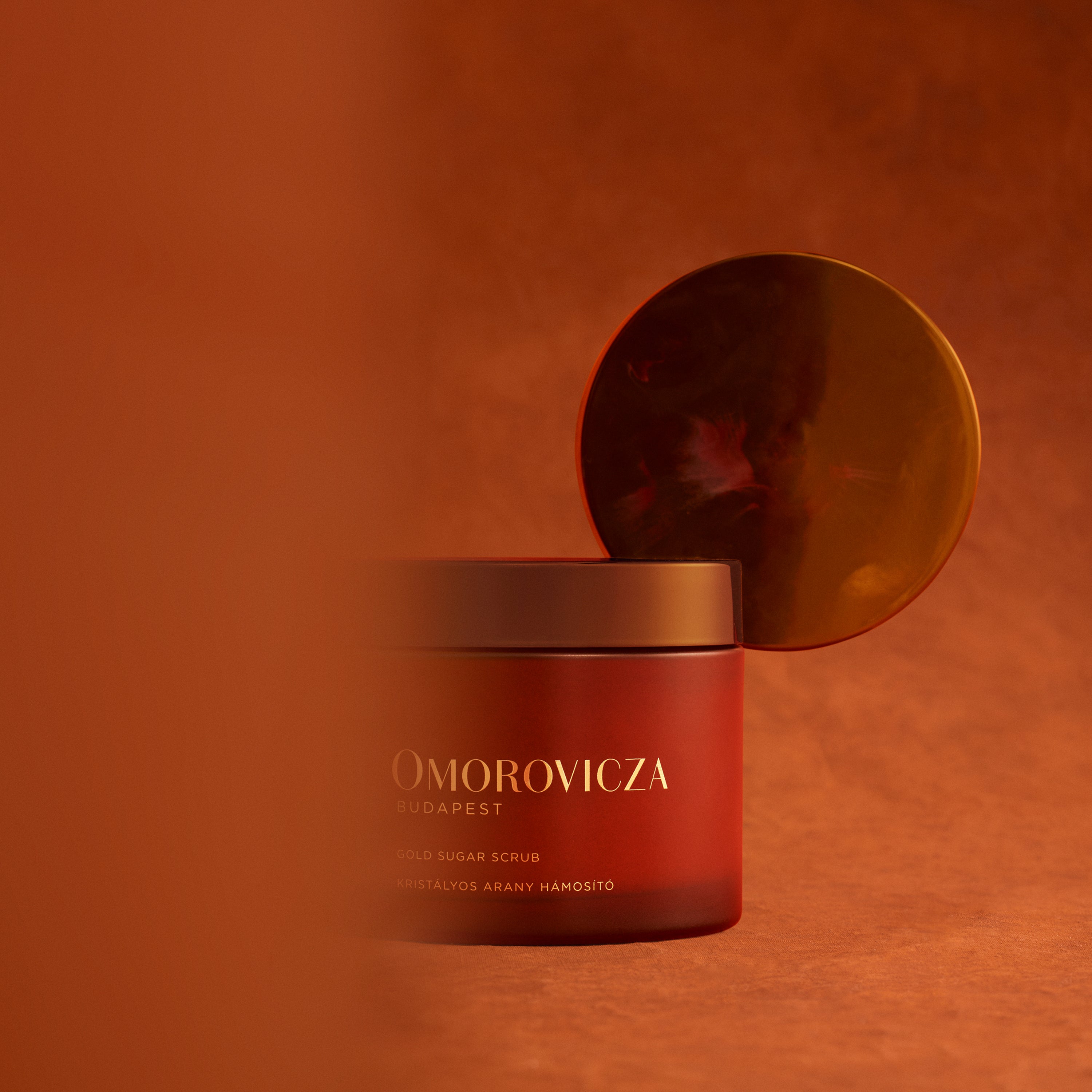Gold Sugar Scrub – Omorovicza