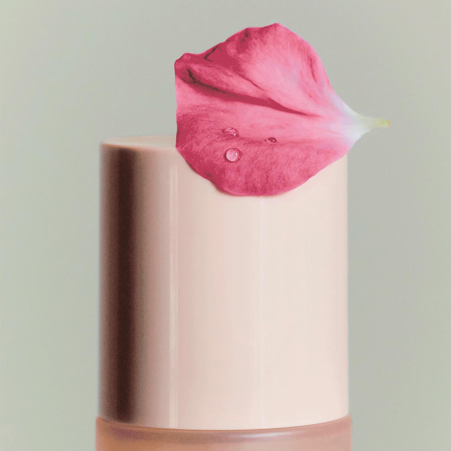 Queen of Hungary Mist – Omorovicza