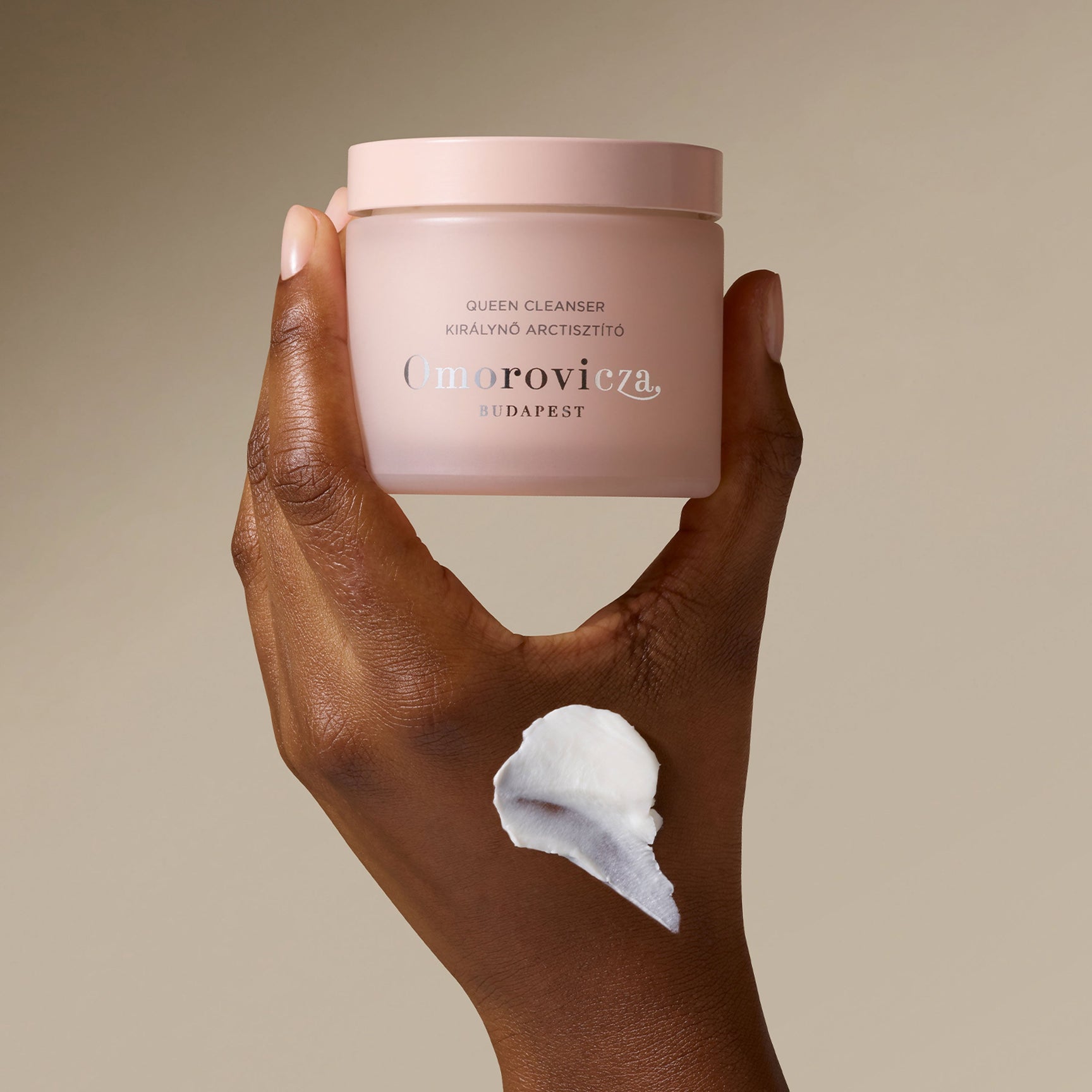 Queen Cleanser
